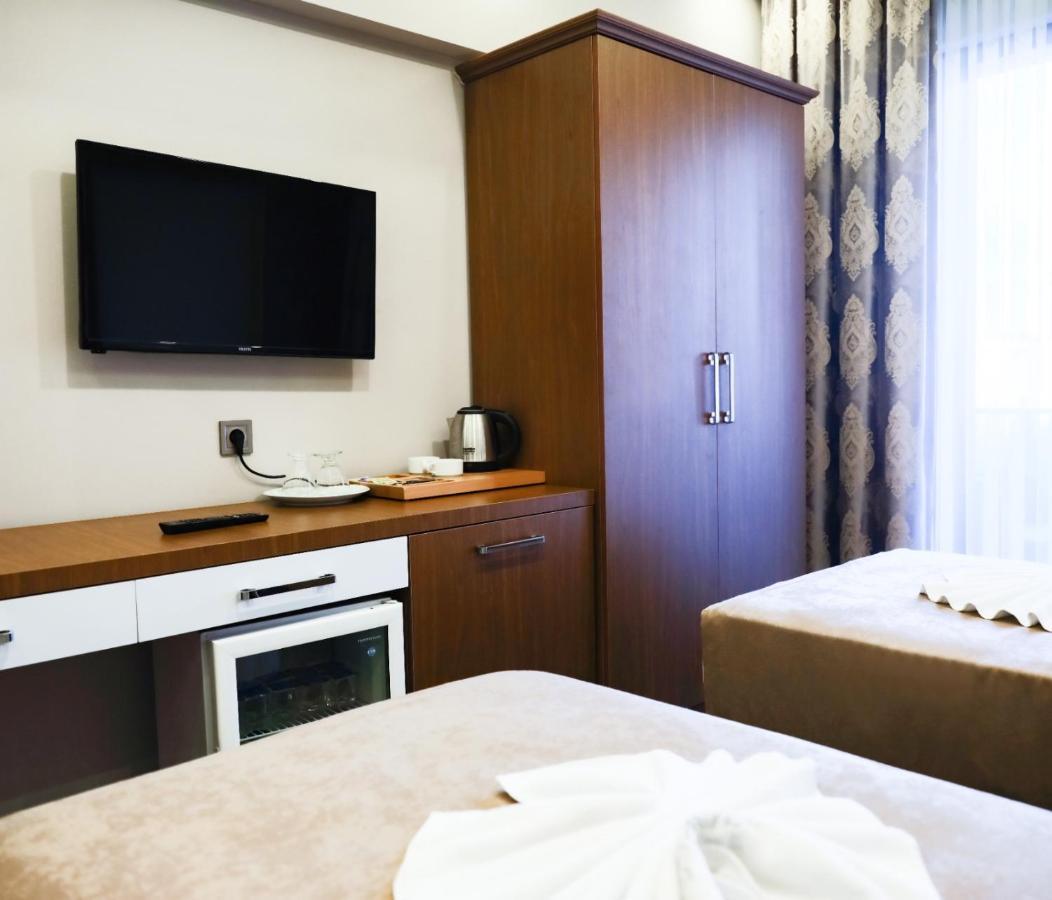Marine View Hotel ヤロヴァ エクステリア 写真